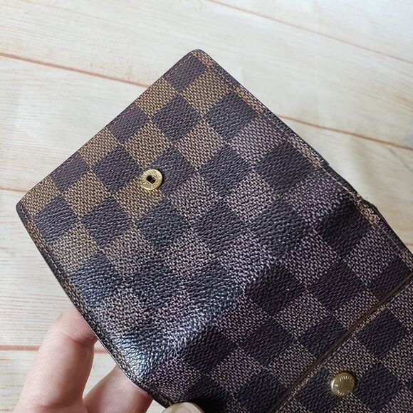 Authentic Louis Vuitton Vintage Damier Compact Tri-Fold Wallet Unisex Brown - Picture 7 of 16
